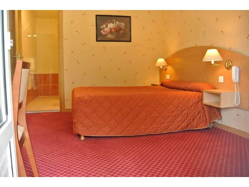 Hotel Le Val Moret Magnant Exterior foto